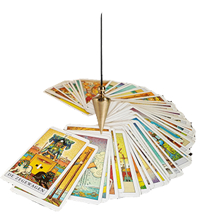 Tarotkaarten en pendel bij een spiritueel consult
